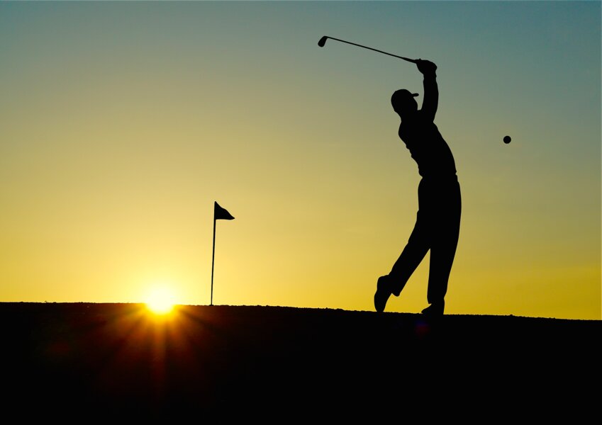golf-787826_1920_Bild_von_Hebi_B._auf_Pixabay.jpg